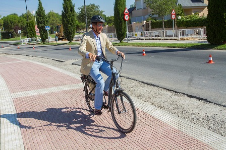 El alcalde cambia el coche por la bicicleta