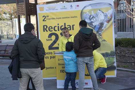 Majadahonda se suma a la campaña “Reciclar son dos segundos, pero lo que queda es para siempre”