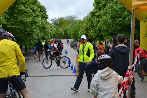 Decenas de ciclistas recorrieron el Parque Forestal Adolfo Suárez