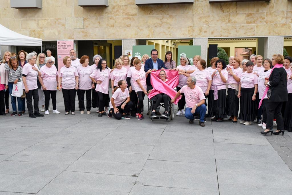 Boadilla se une a la celebración del Día Mundial del Cáncer de Mama