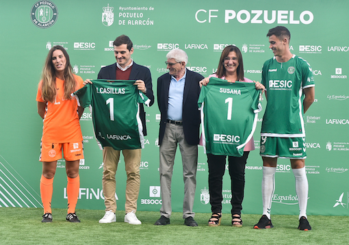 Iker Casillas acompaña al CF Pozuelo en su arranque de temporada