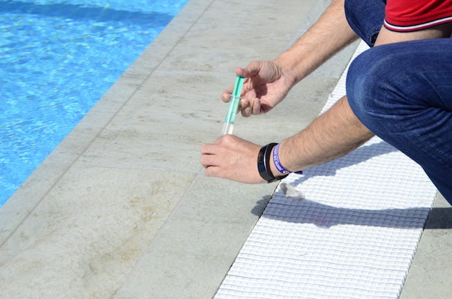 Boadilla controla que se cumpla con las normas de prevención frente al COVID-19 en las piscinas del municipio